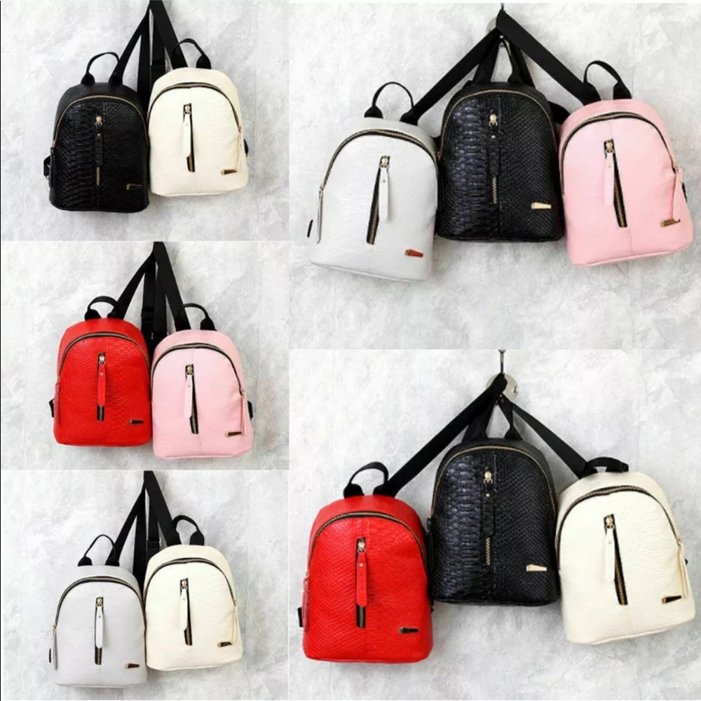 NWT nice. waterproof bag/ backpack 🎒